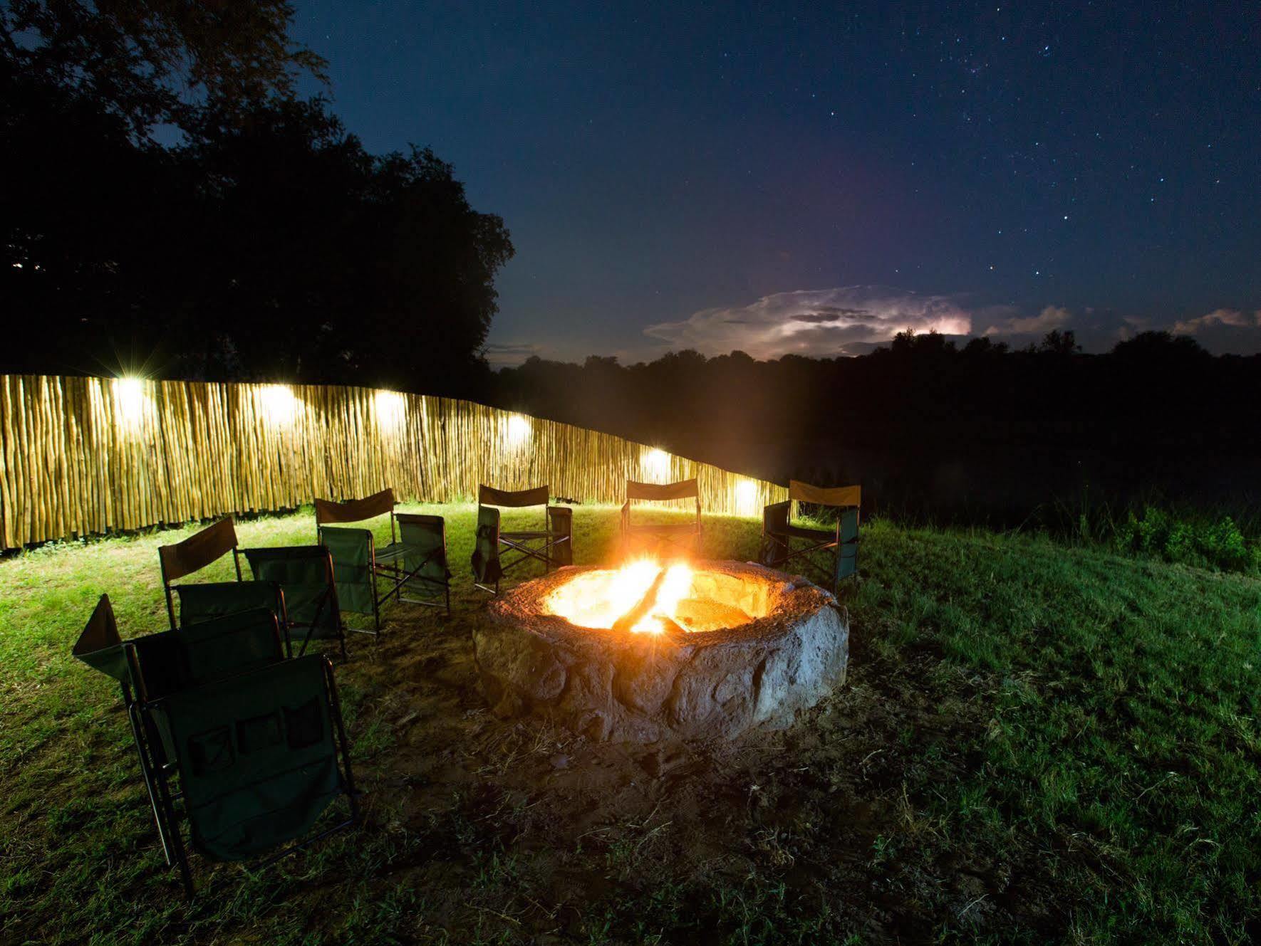 Maninghi Lodge Hoedspruit Exterior foto